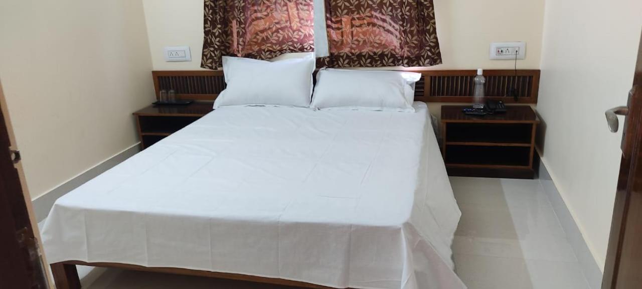 Hotel Rajmandir Shanti Niketan Exterior photo